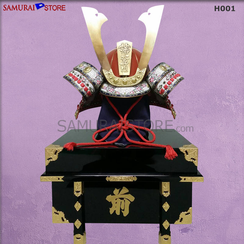 H001 茜塗 兜 (鍬形/八幡大菩薩)
