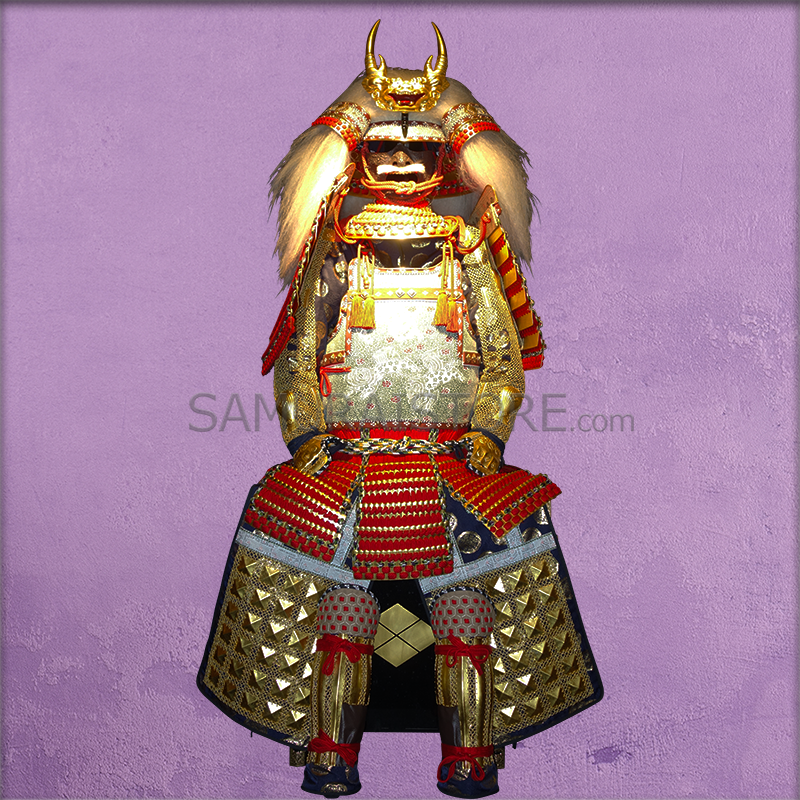伝統的な日本の武士の甲冑 金色装飾付き 伝統的な日本の武士の甲冑 金色装飾付き